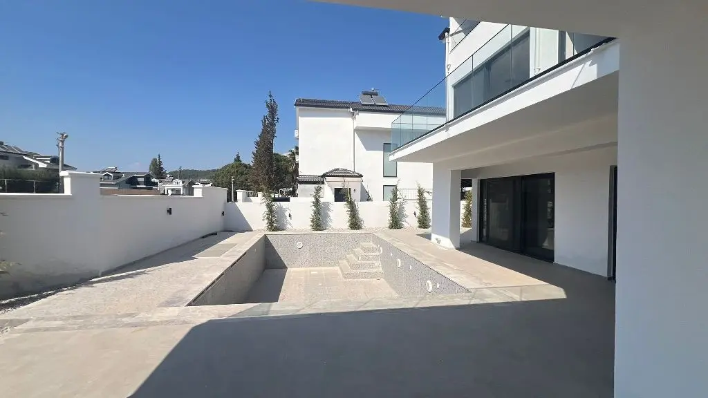 Real estate in Ovacik